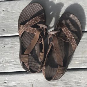 Chacos, brown single strap , W8